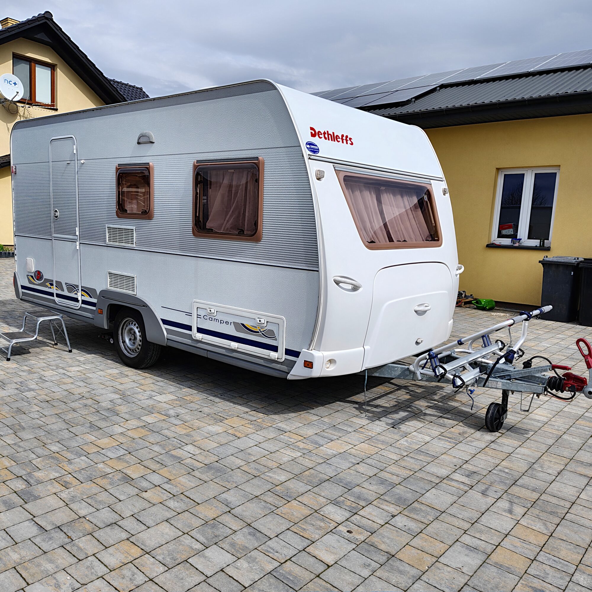 Dethleffs Camper 440 Isabella, Mover